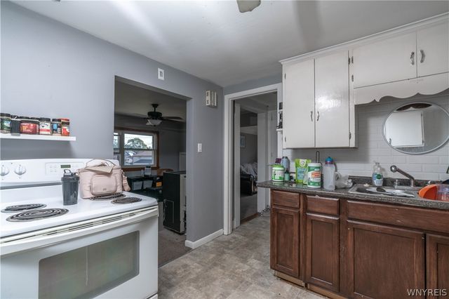86 Fernwood Avenue, West Seneca, NY 14206