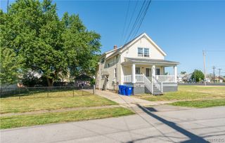 86 Fernwood Avenue, West Seneca, NY 14206