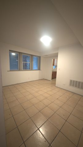 603 E 60th Street G, Chicago, IL 60637