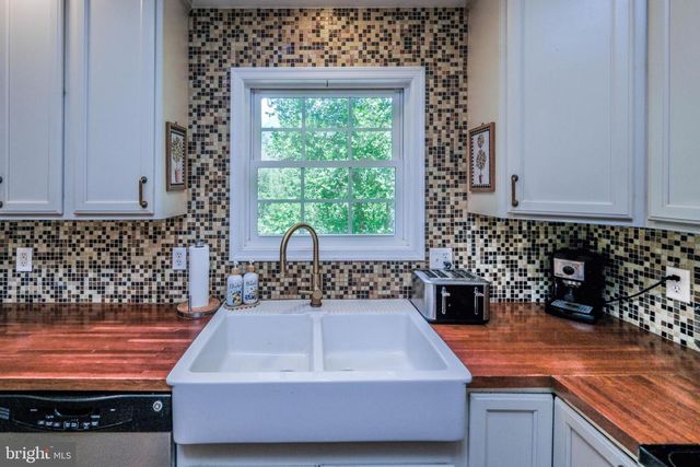 486 HIDDEN VIEW LN, Front Royal, VA 22630