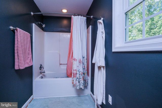 486 HIDDEN VIEW LN, Front Royal, VA 22630