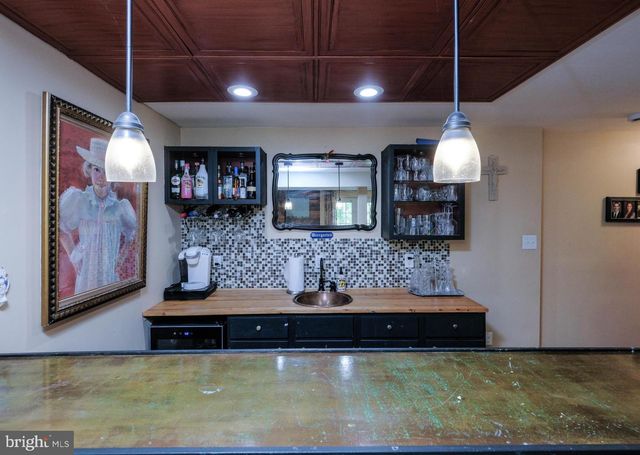 486 HIDDEN VIEW LN, Front Royal, VA 22630