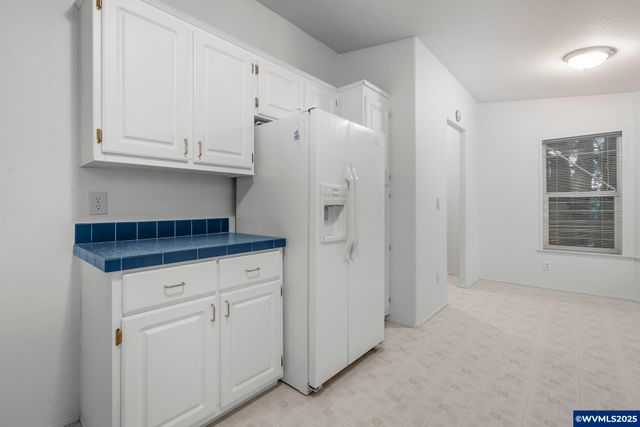 3415 Lake Vanessa Cir NW, Salem, OR 97304