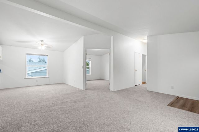 3415 Lake Vanessa Cir NW, Salem, OR 97304