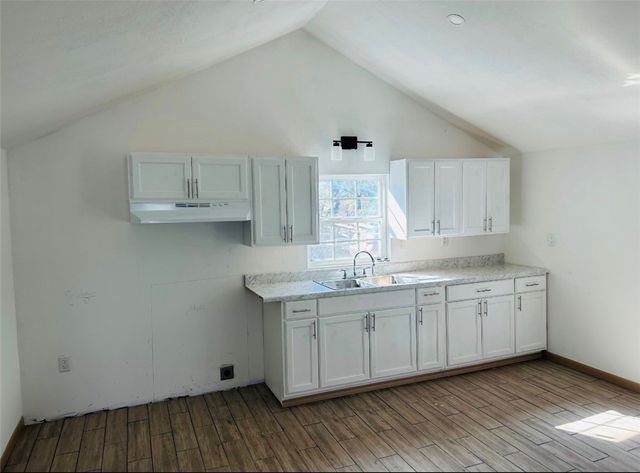 850 N Adams St, Alice, TX 78332