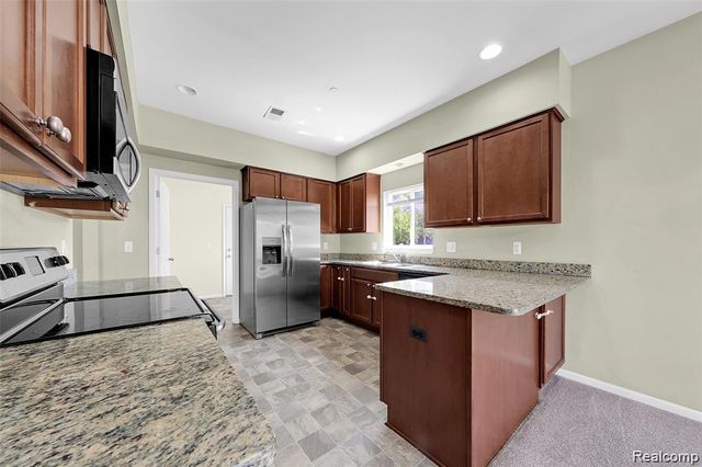 14265 Shadywood Drive, Sterling Heights, MI 48312