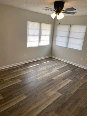 1313 Greenroad Street, Westlake, LA 70669