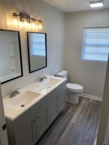 1313 Greenroad Street, Westlake, LA 70669