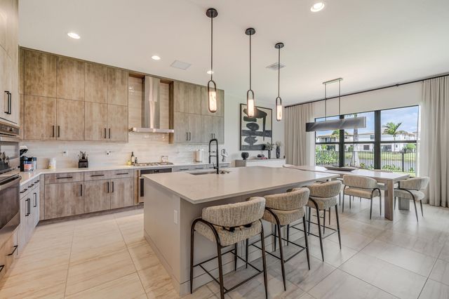 8283 Royal County Down Road, Boca Raton, FL 33434