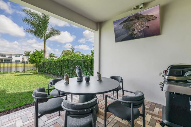 8283 Royal County Down Road, Boca Raton, FL 33434