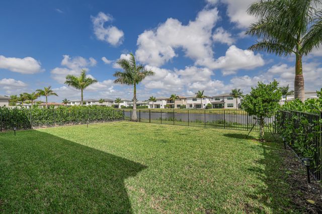8283 Royal County Down Road, Boca Raton, FL 33434
