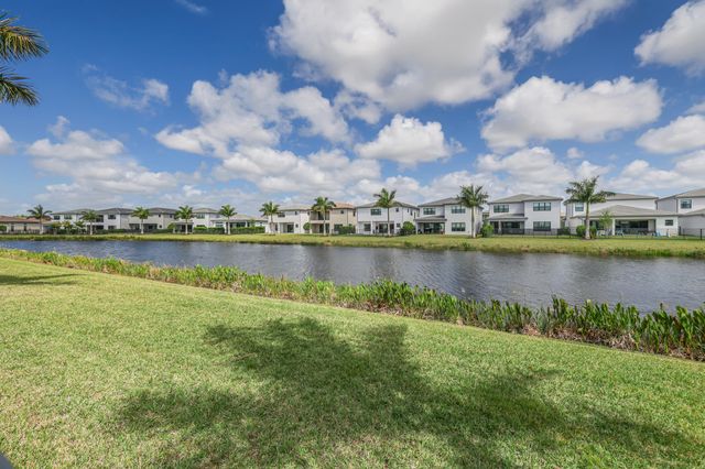 8283 Royal County Down Road, Boca Raton, FL 33434