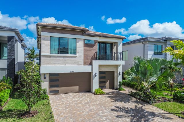 8283 Royal County Down Road, Boca Raton, FL 33434