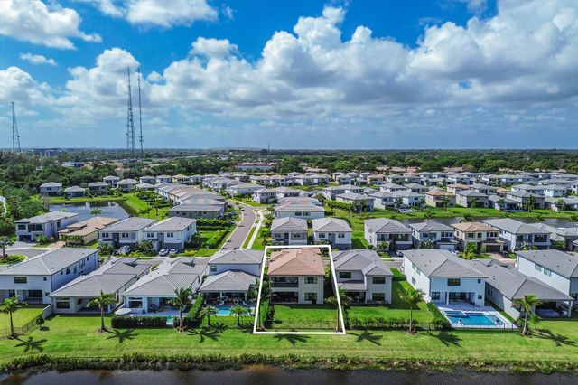 8283 Royal County Down Road, Boca Raton, FL 33434