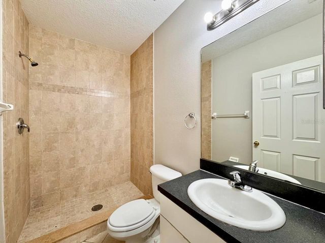 2420 E IDA STREET, Tampa, FL 33610