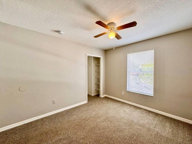 2420 E IDA STREET, Tampa, FL 33610