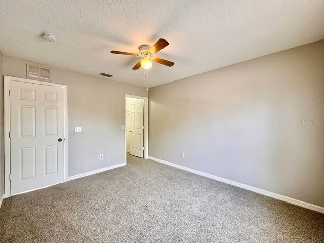 2420 E IDA STREET, Tampa, FL 33610