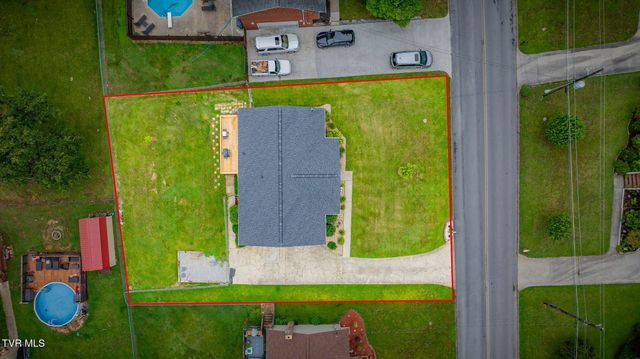 130 Valley Crest Drive, Mount Carmel, TN 37645