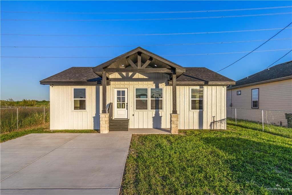 3304 Dichoso Avenue, Donna, TX 78537