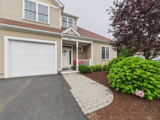 70 Endicott 106, Norwood, MA 02062