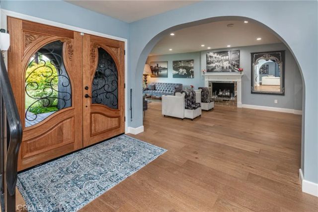 1622 W Oak, Burbank, CA 91506