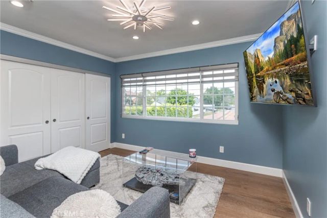 1622 W Oak, Burbank, CA 91506