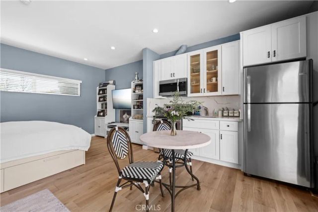 1622 W Oak, Burbank, CA 91506