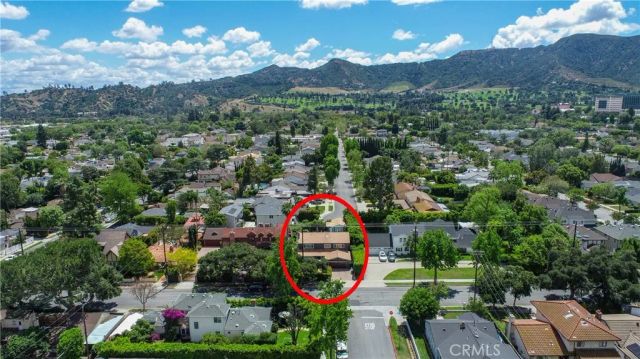 1622 W Oak, Burbank, CA 91506