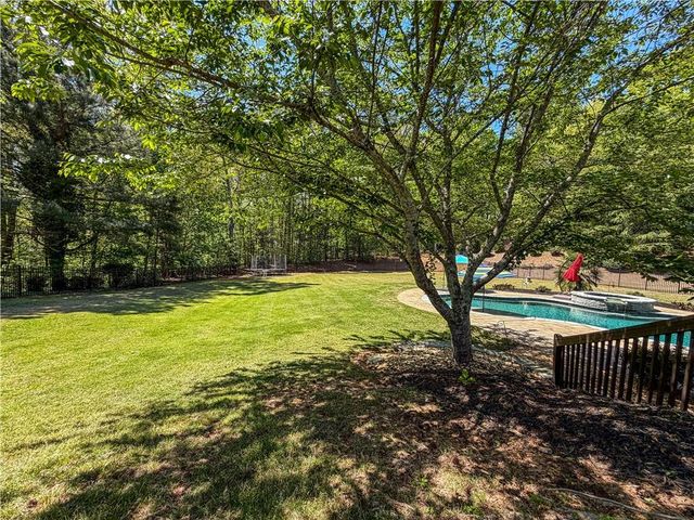 310 Flatstone Way, Marietta, GA 30064