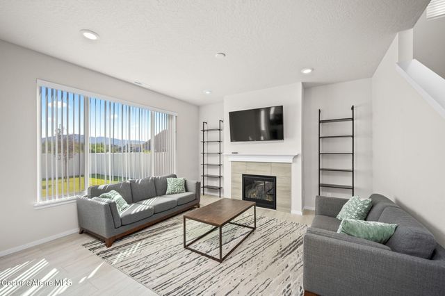 2952 N Barton Loop LP, Post Falls, ID 83854