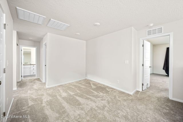 2952 N Barton Loop LP, Post Falls, ID 83854