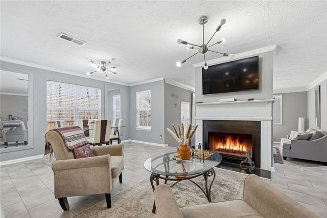 856 Haydens Ridge, Ellenwood, GA 30294