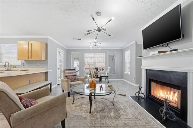 856 Haydens Ridge, Ellenwood, GA 30294