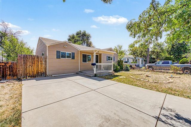 1956 Geneva Street, Aurora, CO 80010