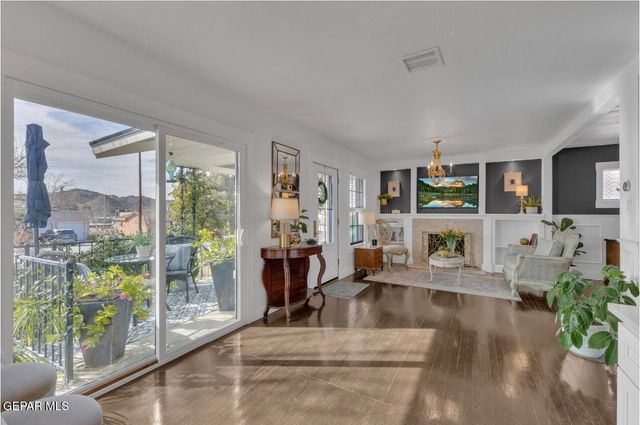 2804 N CAMPBELL Street, El Paso, TX 79902