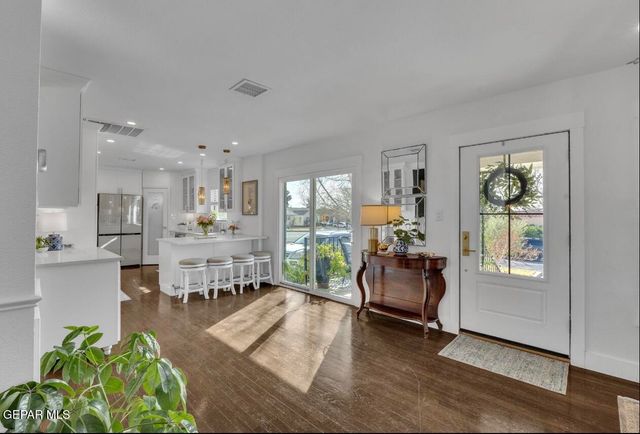 2804 N CAMPBELL Street, El Paso, TX 79902