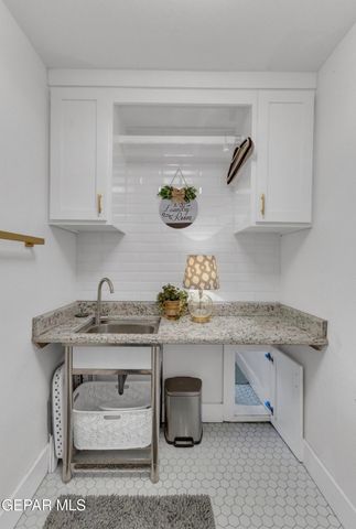 2804 N CAMPBELL Street, El Paso, TX 79902