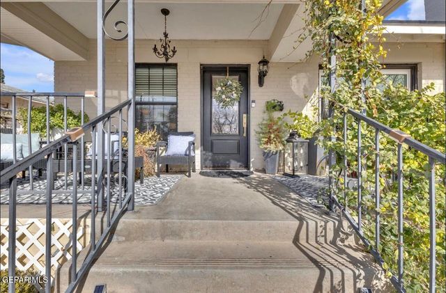 2804 N CAMPBELL Street, El Paso, TX 79902