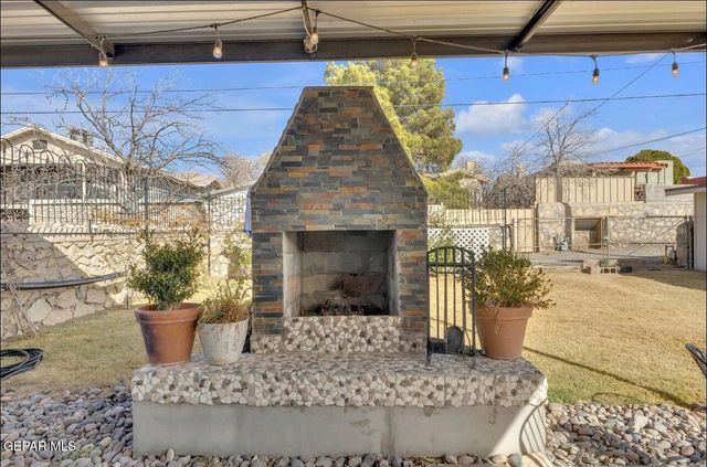 2804 N CAMPBELL Street, El Paso, TX 79902