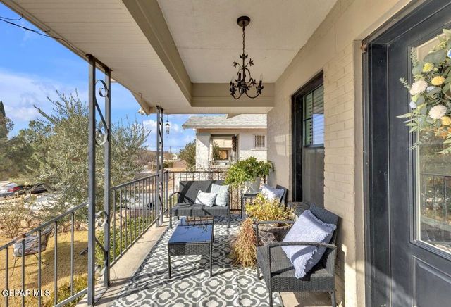 2804 N CAMPBELL Street, El Paso, TX 79902