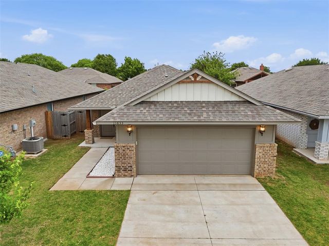 11633 SW 12th Street, Yukon, OK 73099