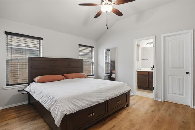 11633 SW 12th Street, Yukon, OK 73099