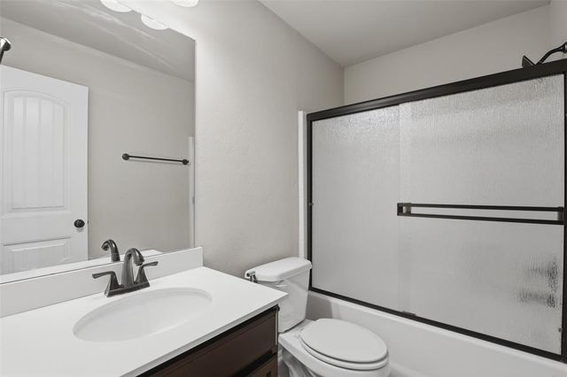 11633 SW 12th Street, Yukon, OK 73099