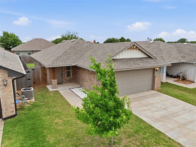 11633 SW 12th Street, Yukon, OK 73099
