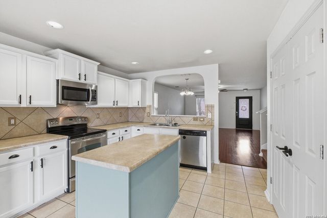 377 Perch Horizon, San Antonio, TX 78253