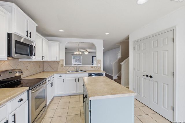 377 Perch Horizon, San Antonio, TX 78253