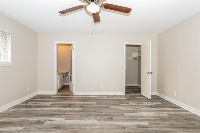 12815 Westleigh Drive, Houston, TX 77077