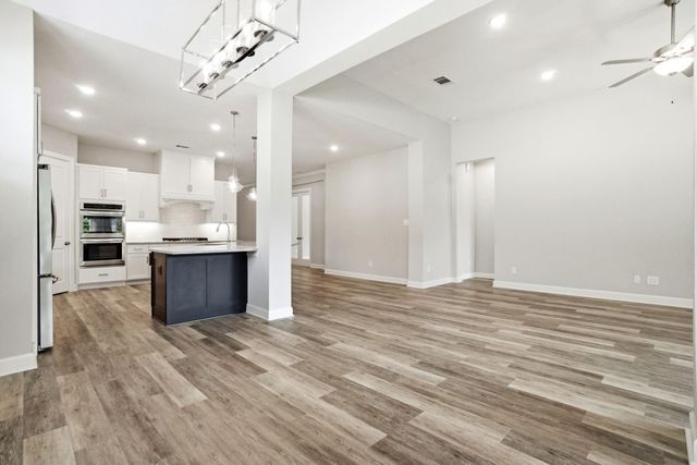 406 Boggy Belt Lane, Conroe, TX 77304