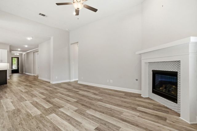 406 Boggy Belt Lane, Conroe, TX 77304