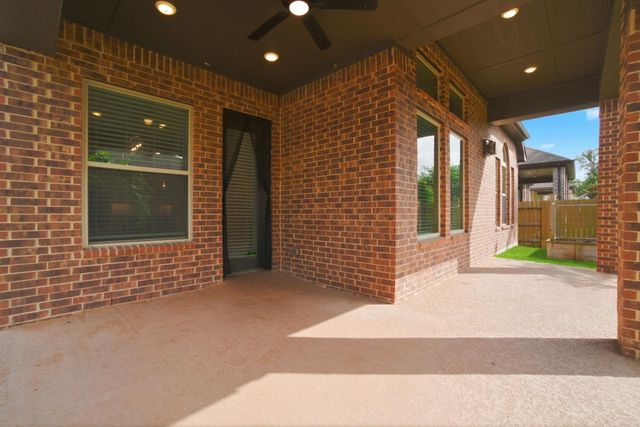 406 Boggy Belt Lane, Conroe, TX 77304